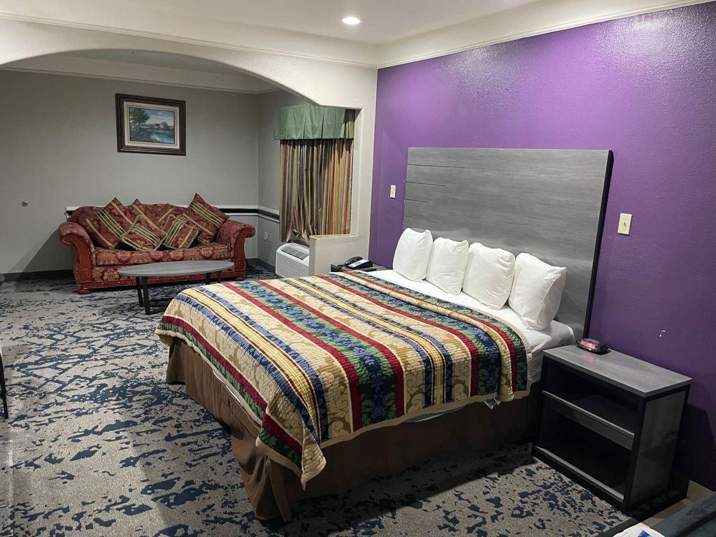Scottish Inn And Suites Alvin Exteriér fotografie