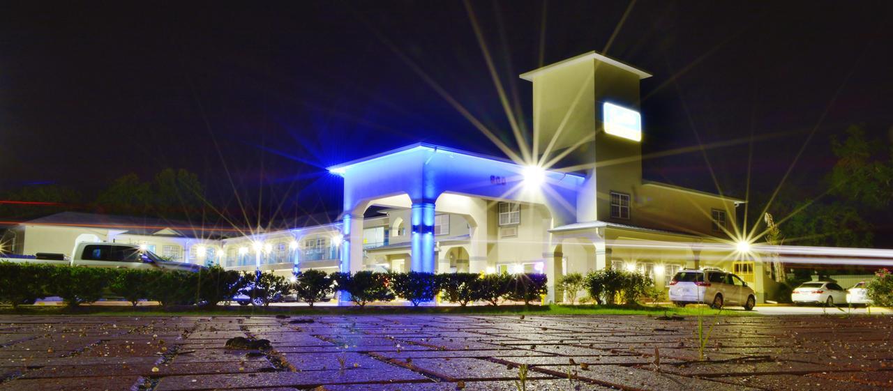 Scottish Inn And Suites Alvin Exteriér fotografie